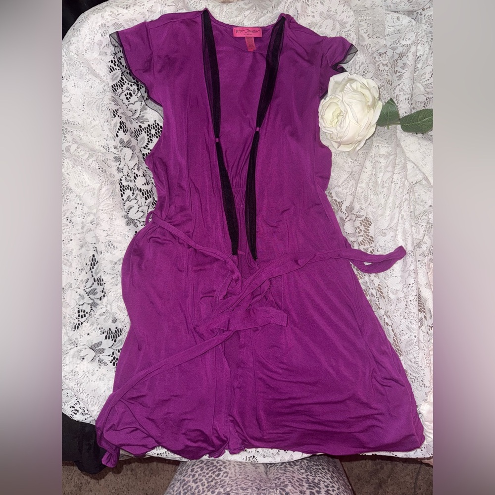 Vintage BETSEY JOHNSON purple  and black Robe size LARGE like new !!!! 🪻🪻🪻🪻 - Picture 2 of 14